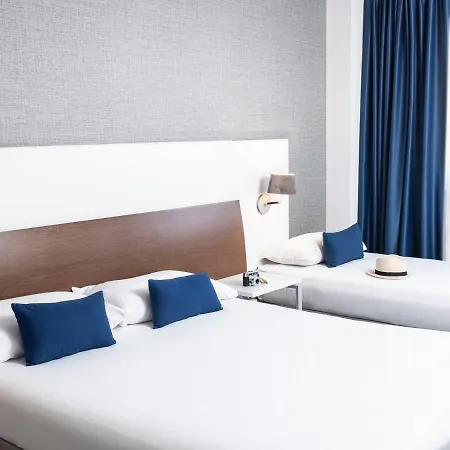 ホテル Ibis Styles 4*