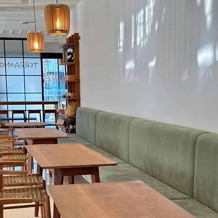 Ibis Styles آكورونيا
