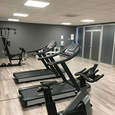Ibis Styles فندق آكورونيا