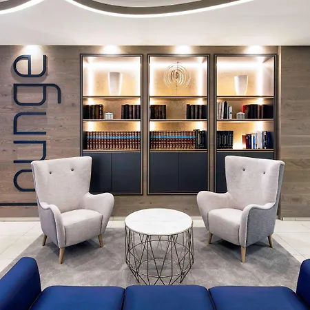 Ibis Styles آكورونيا