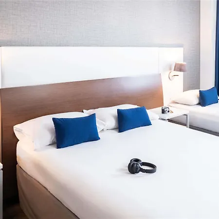 Ibis Styles Hotel 4*